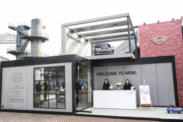 MINI路演搭建的二层Loft
