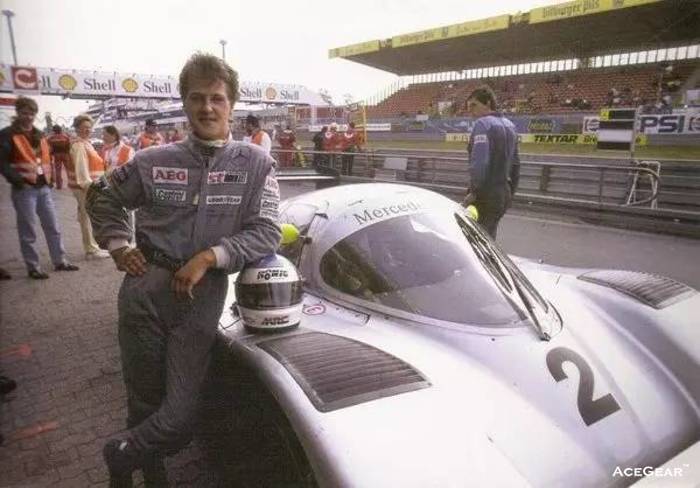 1991年的Sauber-Mercedes还有当时青涩的舒马赫