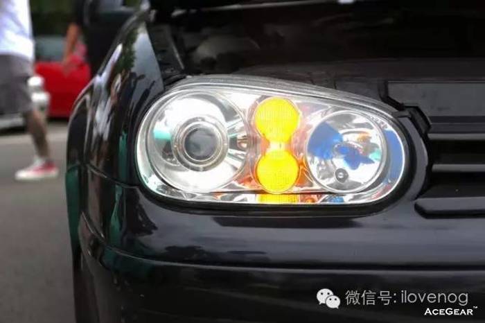 欧版R32头灯也是亨仔引以为傲的好宝贝