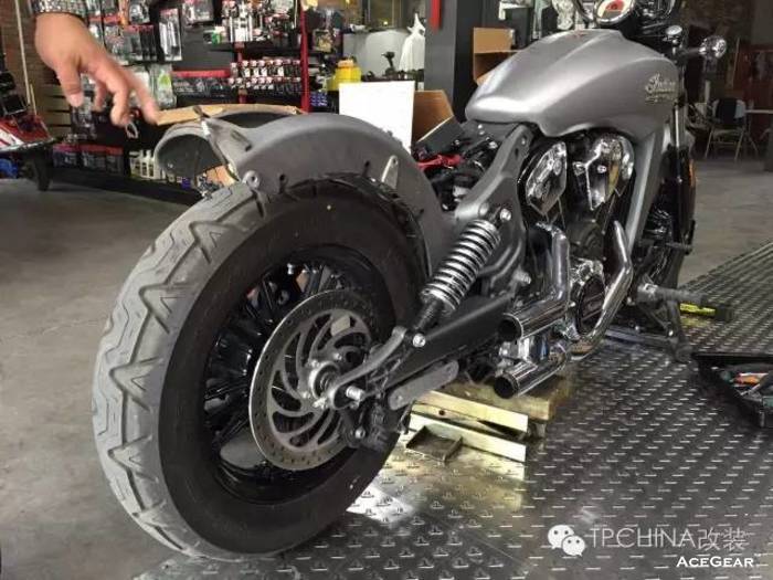 国内首辆印第安侦察兵改装240宽胎套件