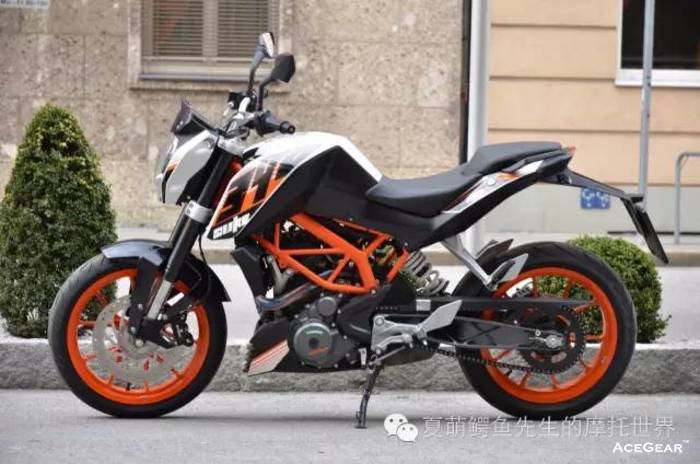 年度最佳入门级摩托车：KTM公爵390