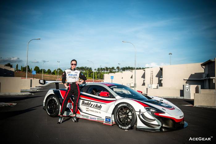 650S GT3-14(由名模張珈瑜創立的YuYu-ChangChiaYu太陽眼鏡品牌，將年將成為車隊亞洲利曼系列賽新贊助商。)