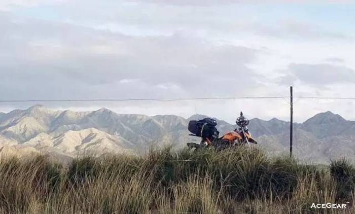 青海湖以西·德令哈