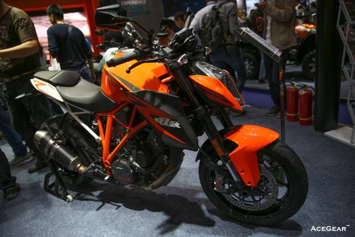 1290 Super Duke R