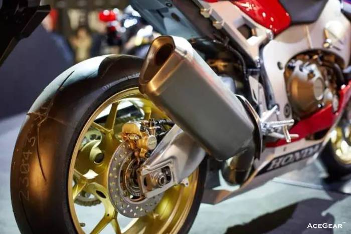 火刃超进化 本田CBR1000RR SP/SP2